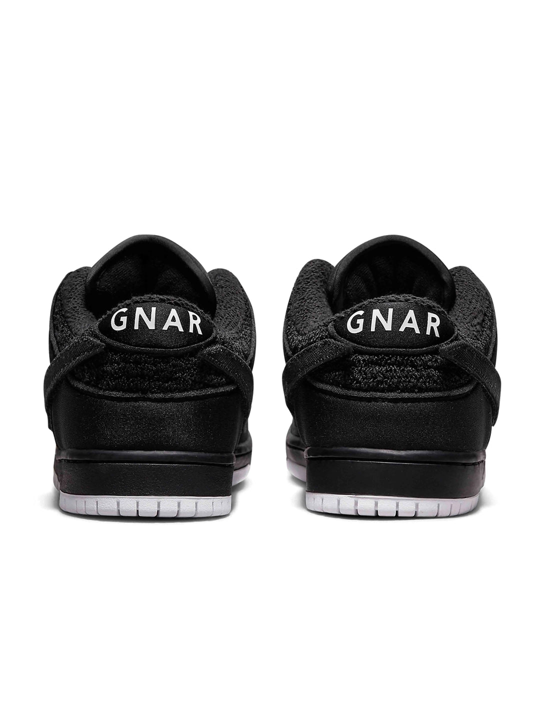 Nike SB Dunk Low X Gnarhunters Prior