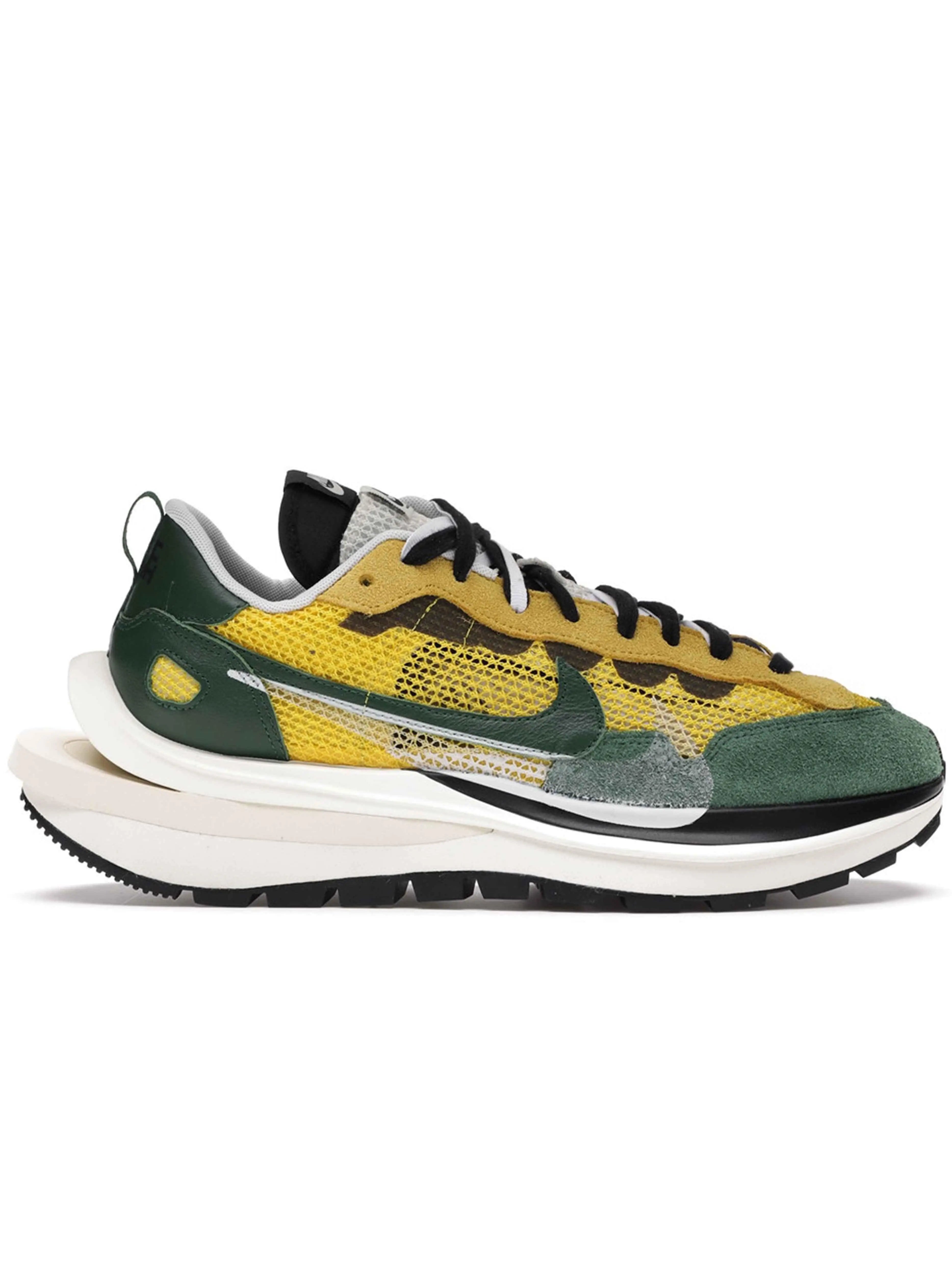 Nike sacai nz hotsell